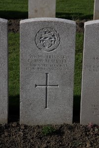 Lijssenthoek Military Cemetery - Sparshott, Frederick James