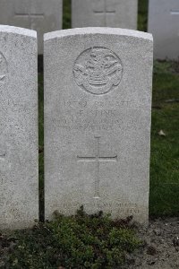 Lijssenthoek Military Cemetery - Spink, F