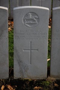 Lijssenthoek Military Cemetery - Spruit, Thomas Arthur