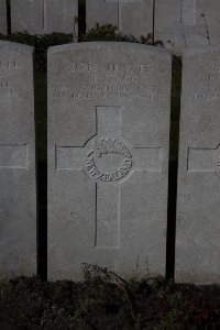 Lijssenthoek Military Cemetery - Stagg, Leslie Thomas