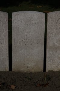 Lijssenthoek Military Cemetery - Staker, George Henry