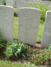 Lijssenthoek Military Cemetery - Stamp, Percy