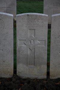 Lijssenthoek Military Cemetery - Stanners, Neil McCallum