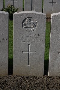 Lijssenthoek Military Cemetery - Stanton, H