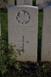 Lijssenthoek Military Cemetery - Starkey, J