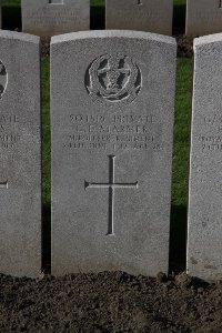 Lijssenthoek Military Cemetery - Starmer, G E