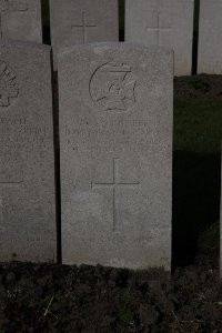 Lijssenthoek Military Cemetery - Starnes, Harry Ernest