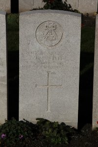 Lijssenthoek Military Cemetery - Steel, J S S