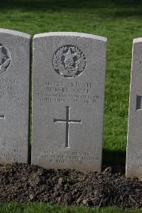 Lijssenthoek Military Cemetery - Steel, Robert