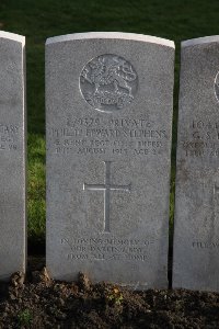 Lijssenthoek Military Cemetery - Stephens, Phillip Edward