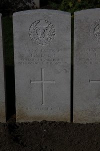 Lijssenthoek Military Cemetery - Stevens, H