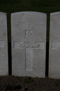 Lijssenthoek Military Cemetery - Stewart, G E