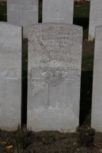 Lijssenthoek Military Cemetery - Stewart, S