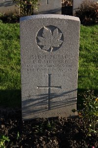 Lijssenthoek Military Cemetery - Stewart, Thomas Beaetie