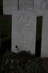 Lijssenthoek Military Cemetery - Stockall, G F