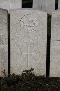 Lijssenthoek Military Cemetery - Stoddart, James