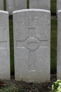 Lijssenthoek Military Cemetery - Stokes, Albert