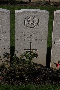 Lijssenthoek Military Cemetery - Stokes, Henry