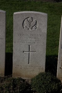 Lijssenthoek Military Cemetery - Stoneley, G