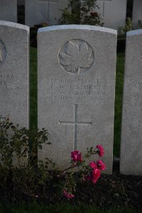 Lijssenthoek Military Cemetery - Storry, C W J