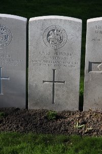 Lijssenthoek Military Cemetery - Stoves, Allan
