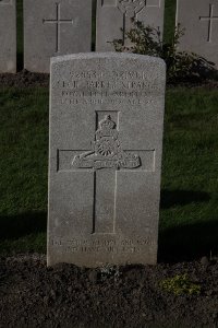 Lijssenthoek Military Cemetery - Strange, Cecil Barker