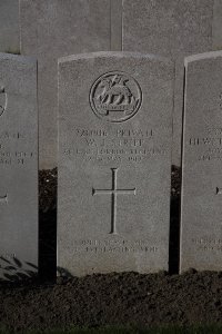 Lijssenthoek Military Cemetery - Stripp, W J