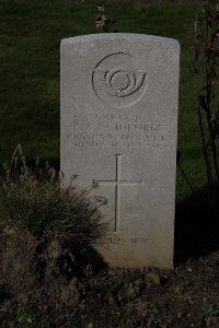 Lijssenthoek Military Cemetery - Sturridge, E A L