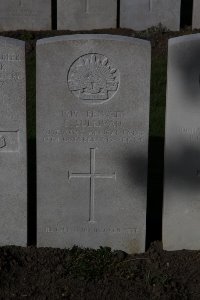 Lijssenthoek Military Cemetery - Sullivan, Eugene