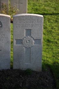 Lijssenthoek Military Cemetery - Sutherland, F W