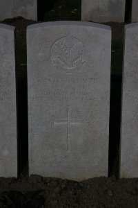 Lijssenthoek Military Cemetery - Swain, E