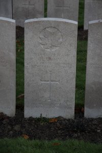 Lijssenthoek Military Cemetery - Swim, H J