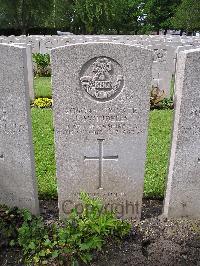 Lijssenthoek Military Cemetery - Swindells, J