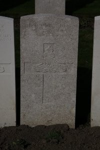 Lijssenthoek Military Cemetery - Tarbuck, A