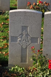 Lijssenthoek Military Cemetery - Tate, F