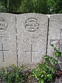 Lijssenthoek Military Cemetery - Tatler, A