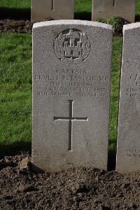 Lijssenthoek Military Cemetery - Taylor, Ernest Reginald
