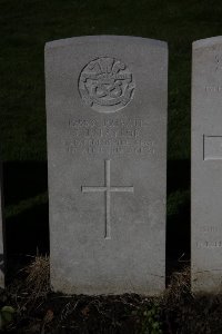 Lijssenthoek Military Cemetery - Taylor, John Thomas