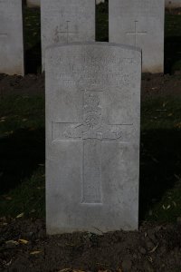 Lijssenthoek Military Cemetery - Taylor, L