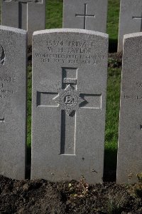 Lijssenthoek Military Cemetery - Taylor, W H
