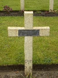 Lijssenthoek Military Cemetery - Teisser, Jean