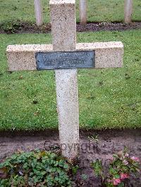 Lijssenthoek Military Cemetery - Terriott, Maxime De L