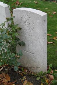 Lijssenthoek Military Cemetery - Thomas, Ernest Charles