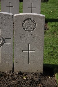 Lijssenthoek Military Cemetery - Thomas, Henry Arthur