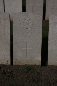 Lijssenthoek Military Cemetery - Thomas, John Badham