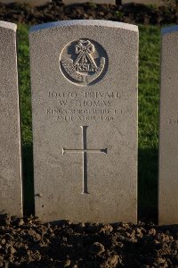 Lijssenthoek Military Cemetery - Thomas, W