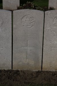Lijssenthoek Military Cemetery - Thompson, G W