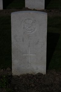 Lijssenthoek Military Cemetery - Thompson, Reginald Paul