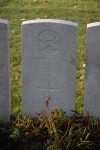 Lijssenthoek Military Cemetery - Thompson, S J