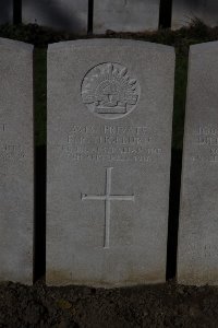 Lijssenthoek Military Cemetery - Thorburn, Ebenezer Robert